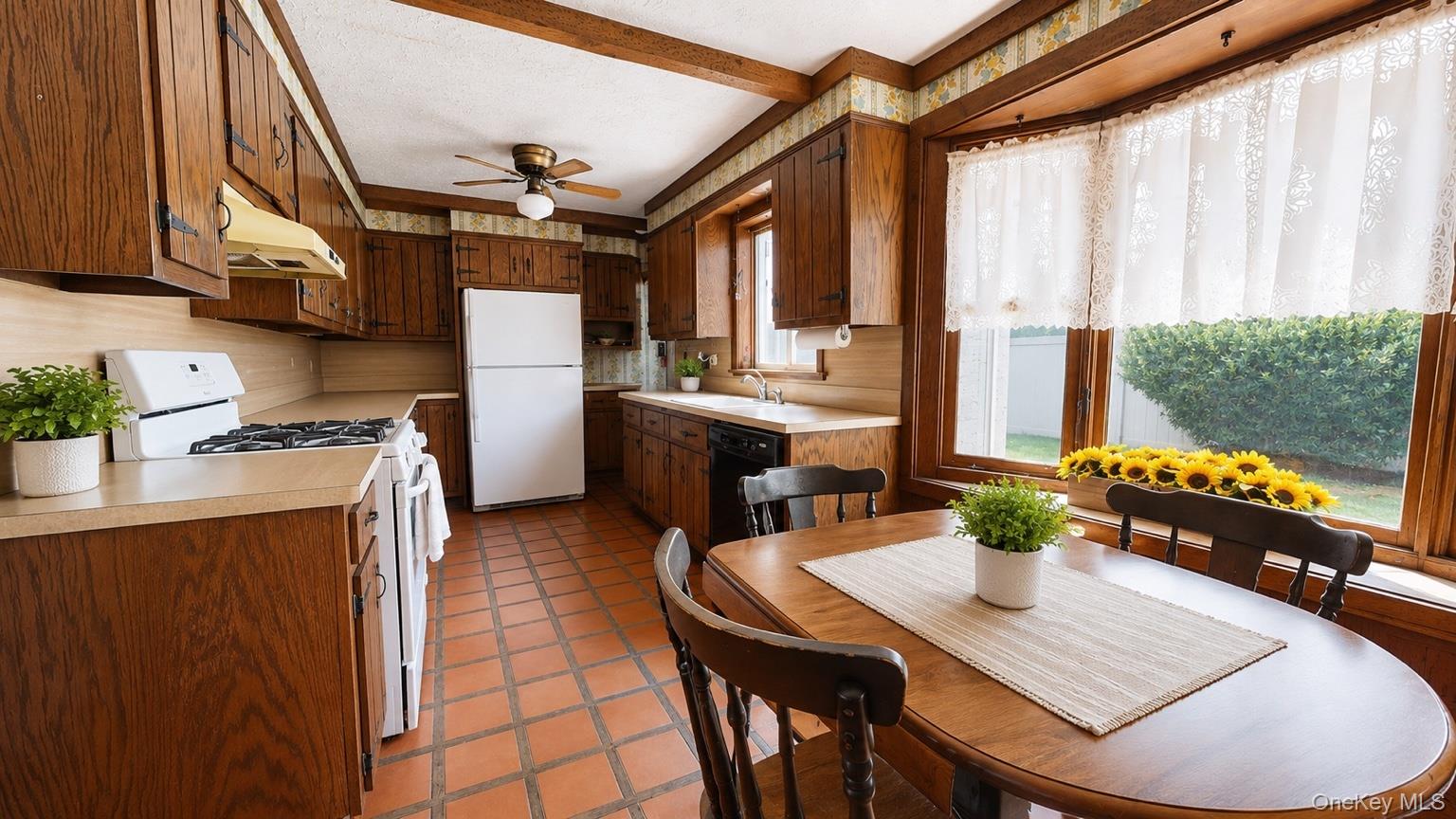 2305 Coventry Road Baldwin, NY 11510 - Photo 11 of 28