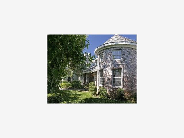 22031 Rae Lane Cupertino, CA 95014 - Photo 1 of 7 Gallery Image 1