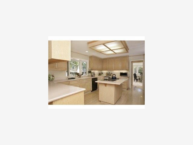 22031 Rae Lane Cupertino, CA 95014 - Photo 7 of 7 Gallery Image 7