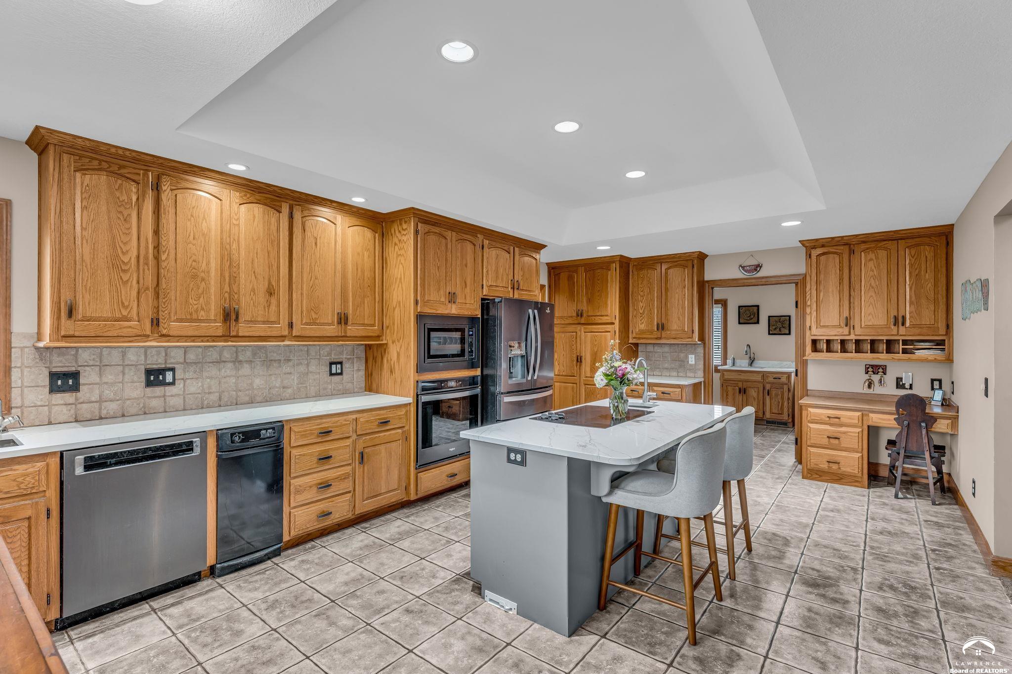 1236 North 411 Road Baldwin City, KS 66006 - Photo 13 of 68