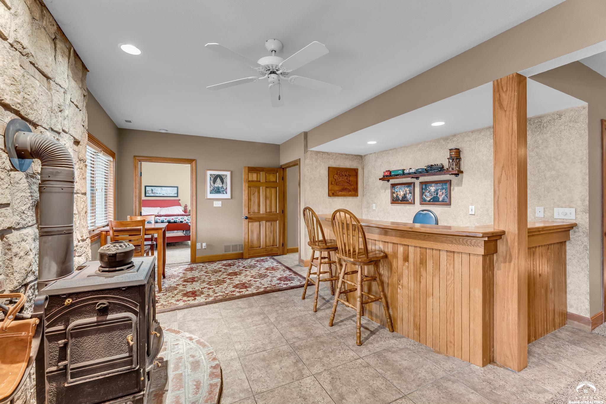 1236 North 411 Road Baldwin City, KS 66006 - Photo 33 of 68