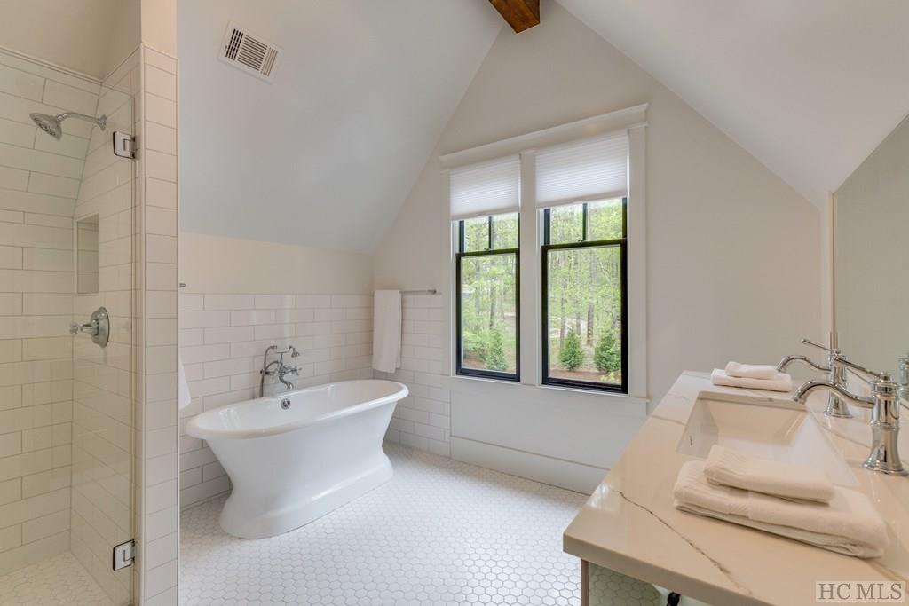 215 Satulah Road Highlands, NC 28741 - Photo 21 of 32 Gallery Image 21