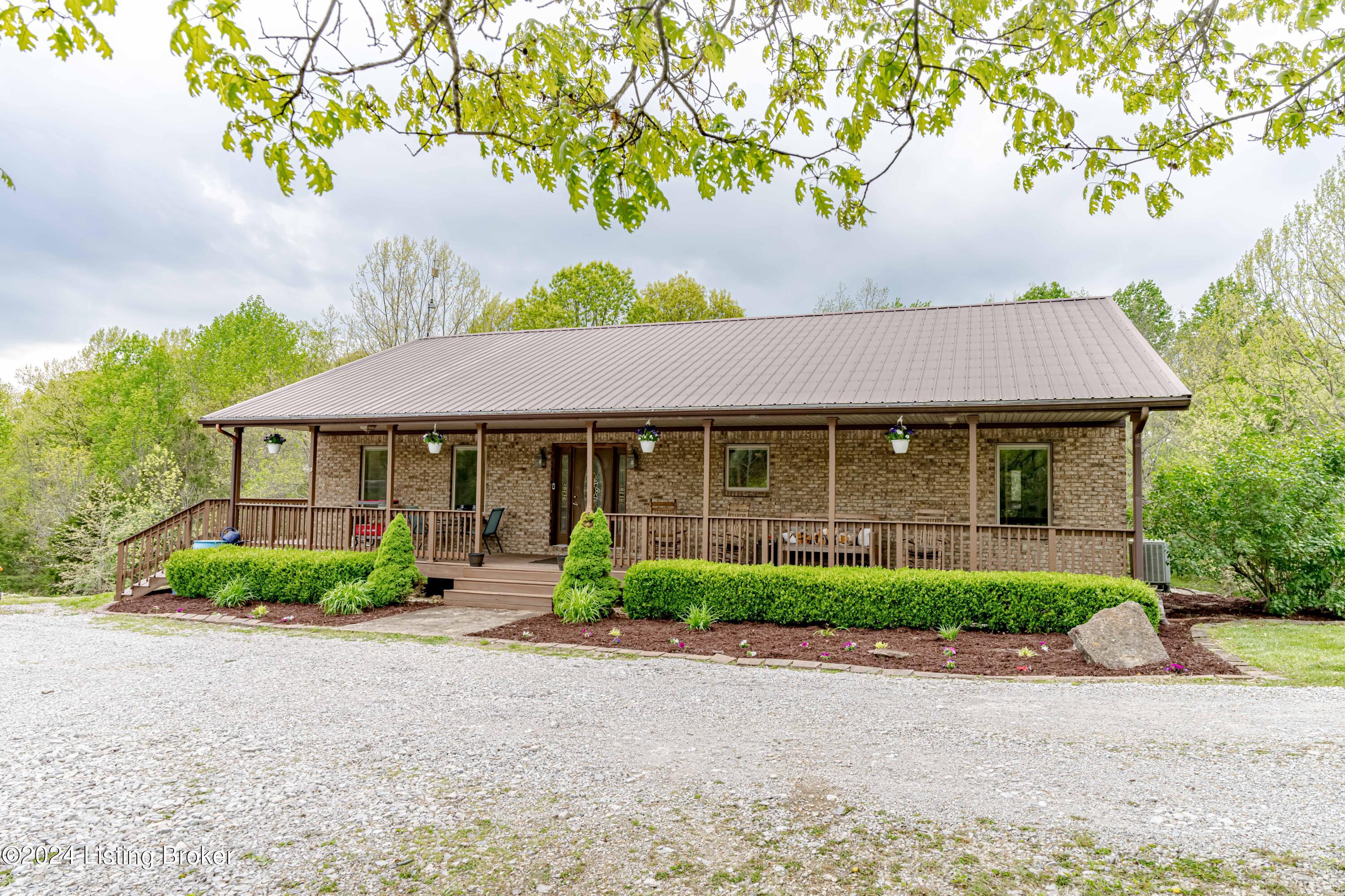 9881 Waddy Road Waddy, KY 40076 - Photo 57 of 80 DSC05373