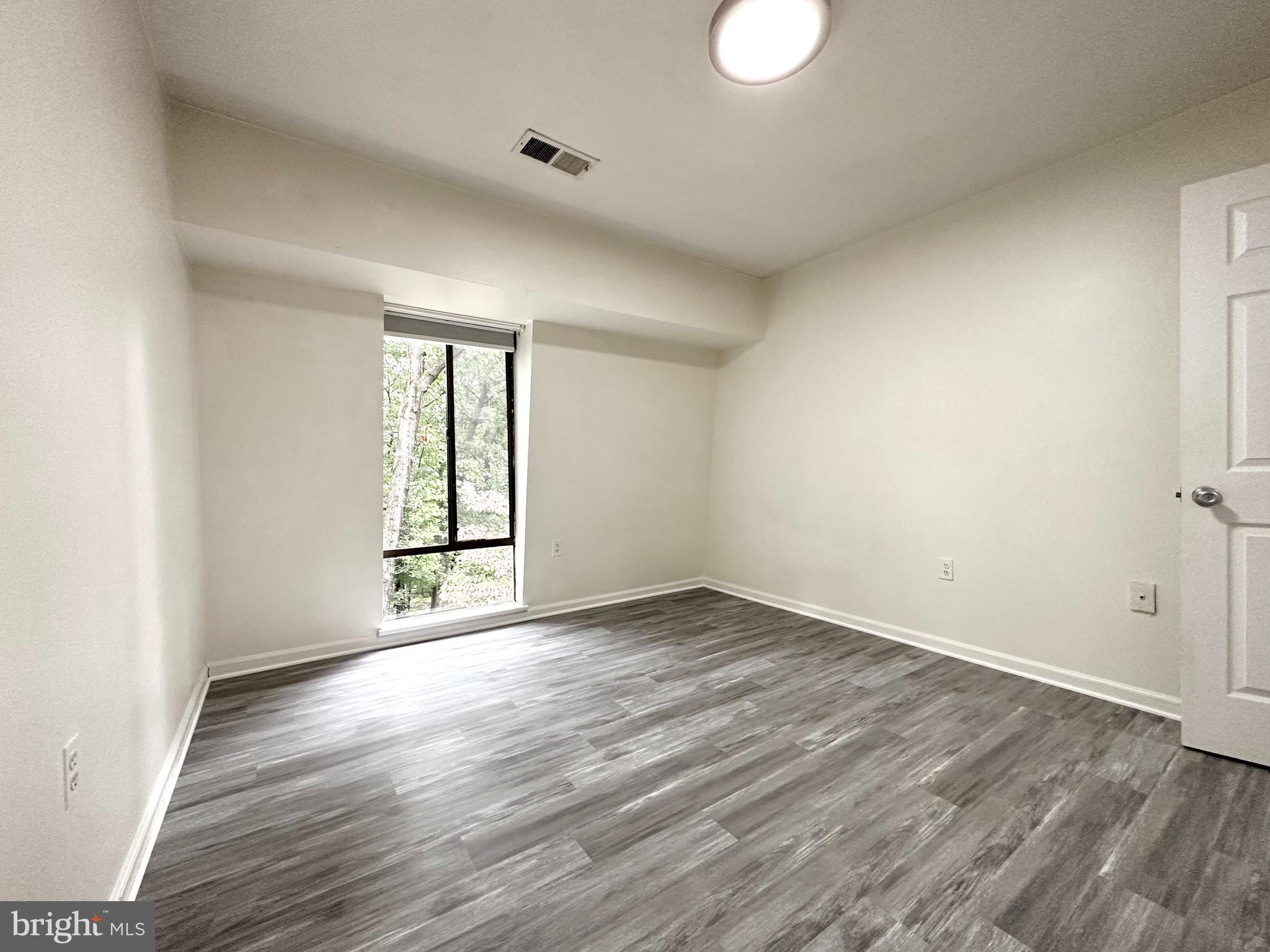 8119 Inverness Ridge Road Potomac, MD 20854 - Photo 22 of 42