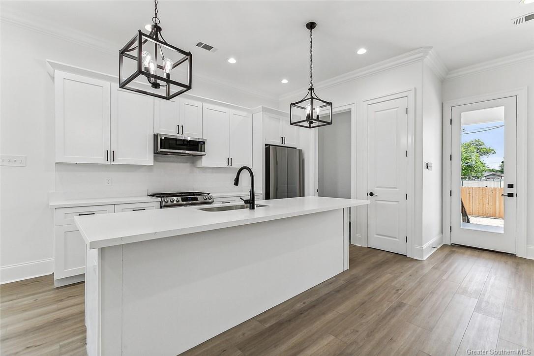 83 West Claiborne Square Chalmette, LA 70043 - Photo 5 of 15