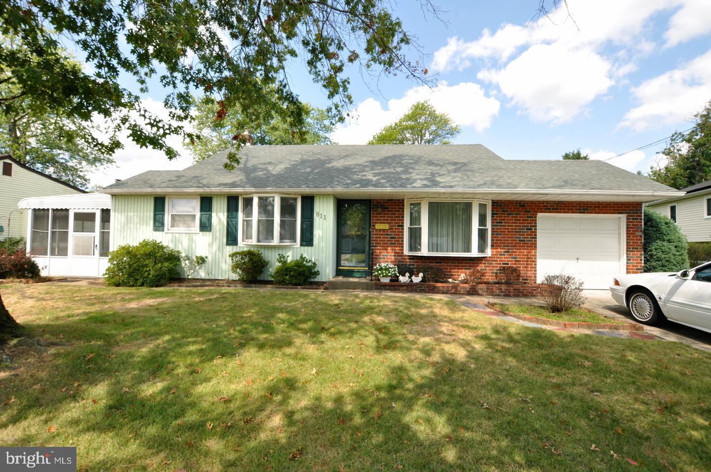 811 Fordham Street Delran, NJ 08075 - Photo 20 of 20 a front view of house with yard and green space