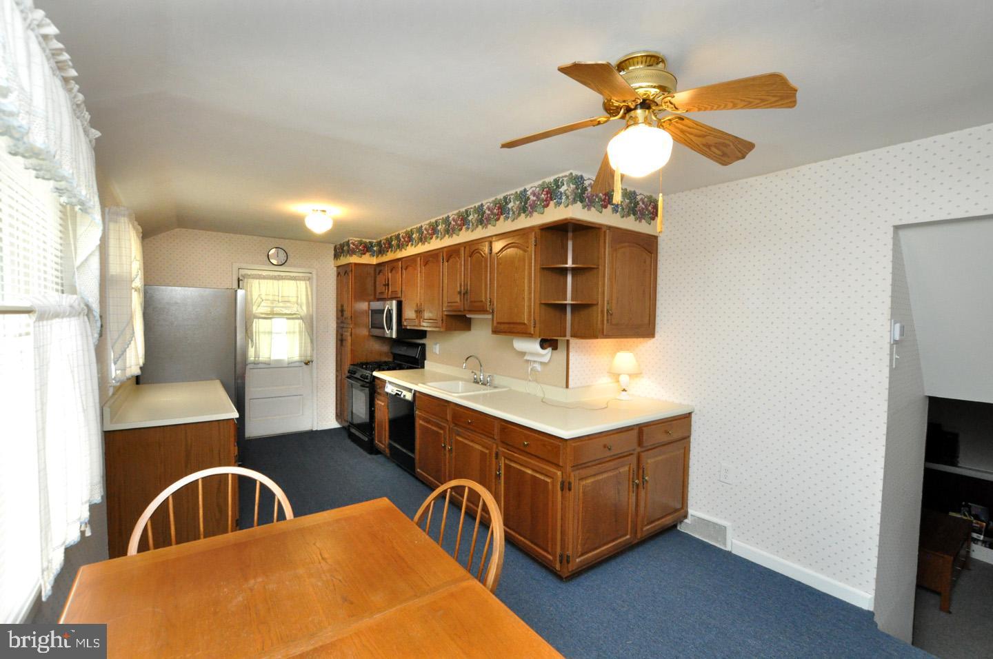 811 Fordham Street Delran, NJ 08075 - Photo 6 of 20 a bathroom with a sink and a mirror