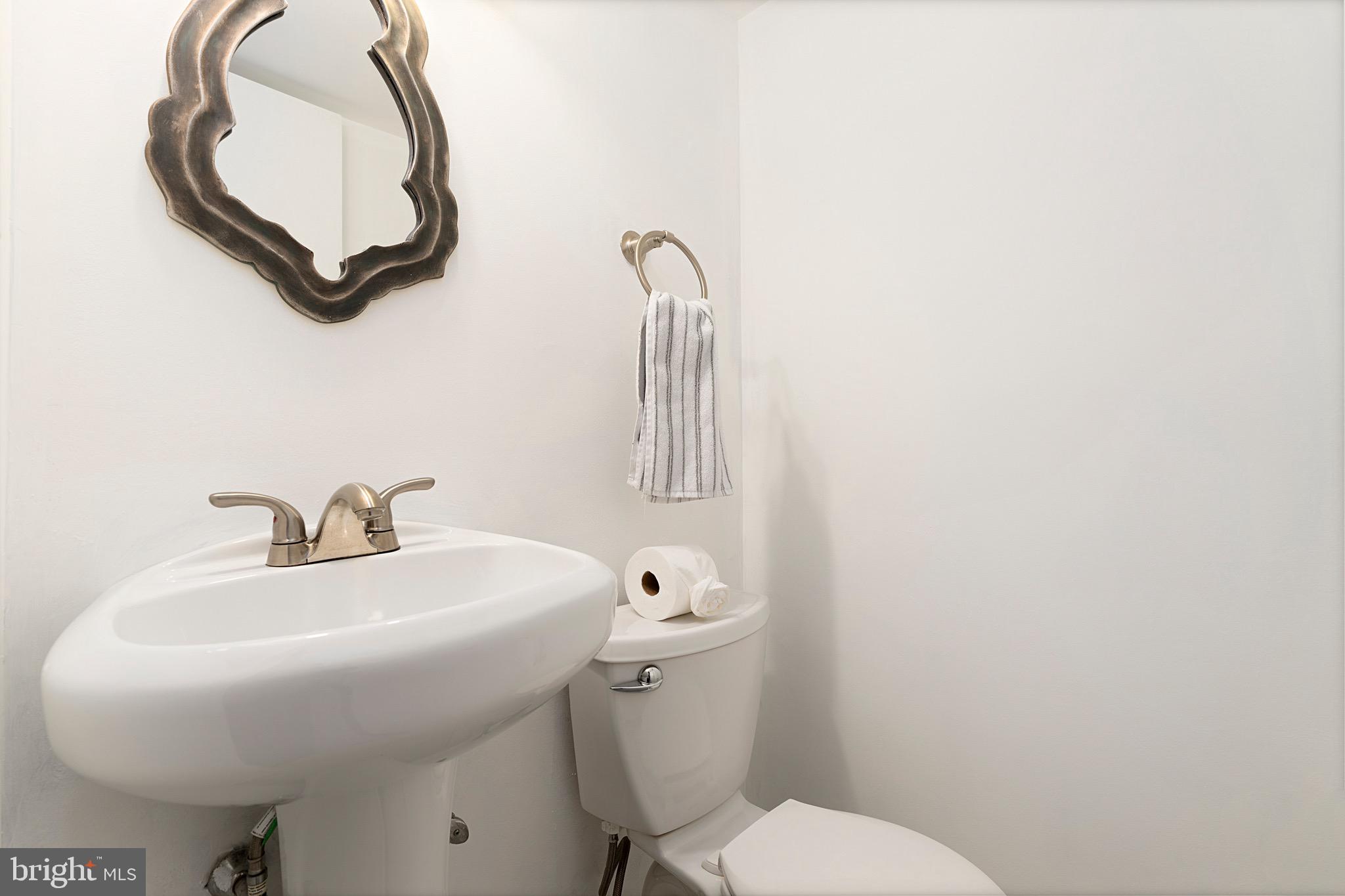 7214 Verbena Road Baltimore, MD 21209 - Photo 37 of 50 Bathroom 1/2 (2)