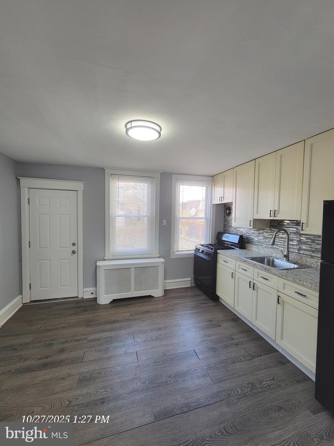 2061 Independence Street Philadelphia, PA 19138 - Photo 7 of 22 Kitchen