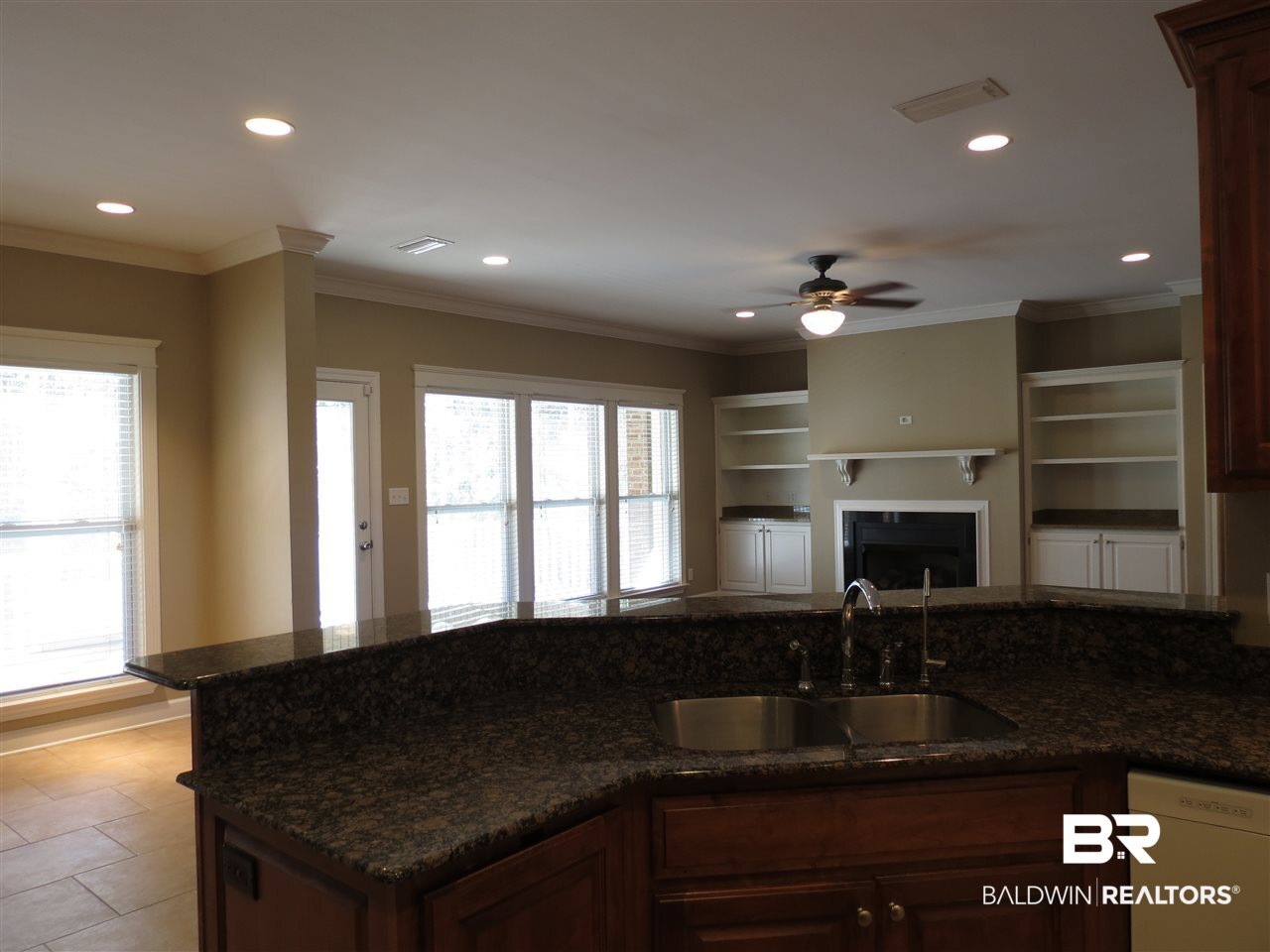 1350 Cameron Drive Mobile, AL 36695 - Photo 8 of 29 Kitchen/Living Room