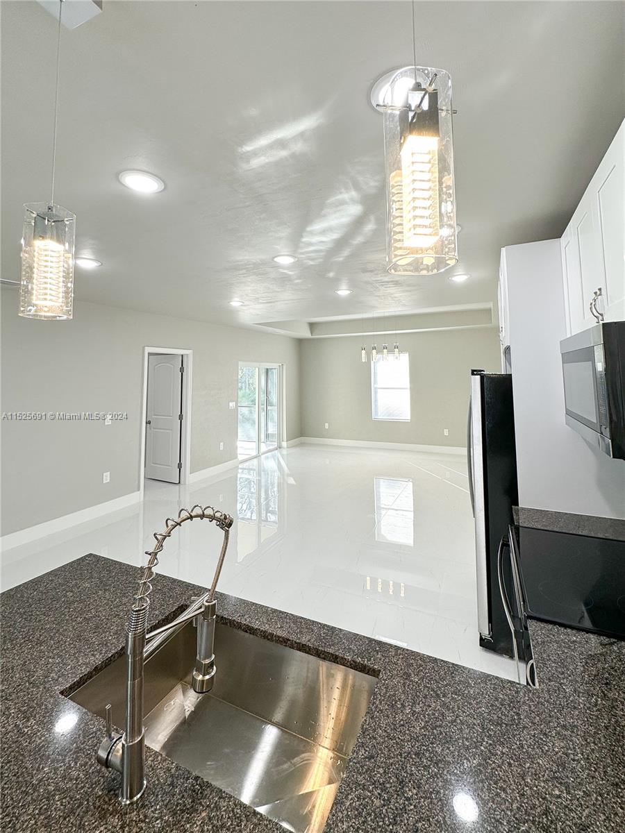828 Homestead Road South Lehigh Acres, FL 33974 - Photo 6 of 48
