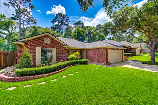 $299,500 | 13823 Fountainview Drive, Montgomery, TX 77356