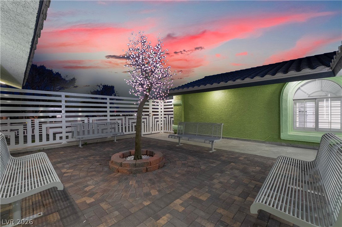 3160 East Viking Road Las Vegas, NV 89121 - Photo 17 of 99 View of patio