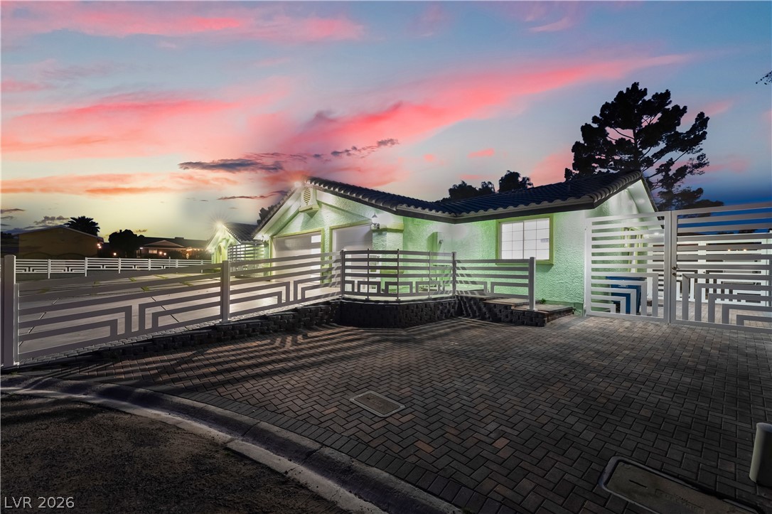 3160 East Viking Road Las Vegas, NV 89121 - Photo 21 of 99