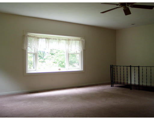 26 James Road Upton, MA 01568 - Photo 6 of 8 Gallery Image 6