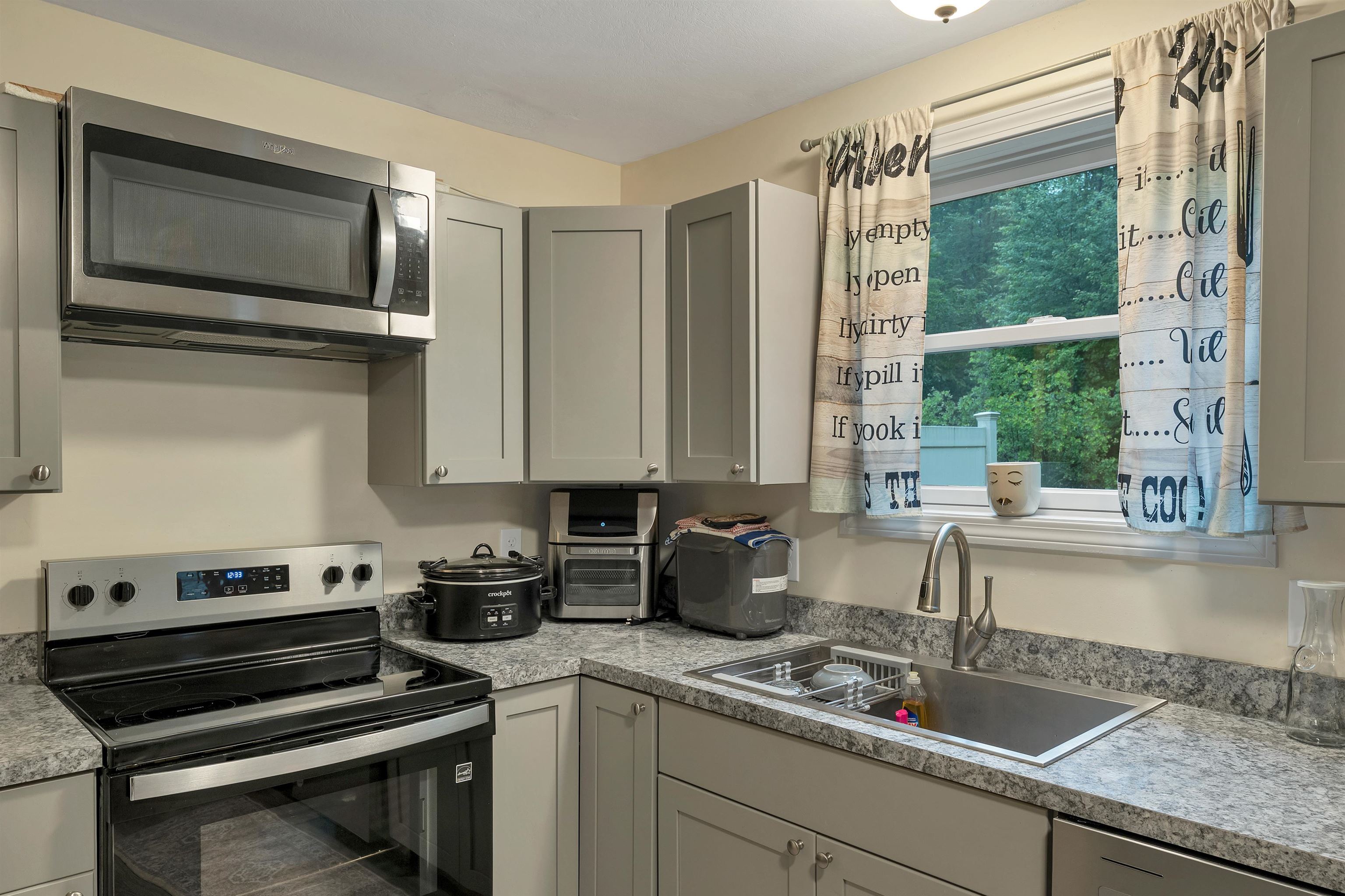 221 Webster Road, Unit 12B Conway, NH 03813 - Photo 9 of 27