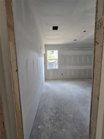 a view of empty room with window