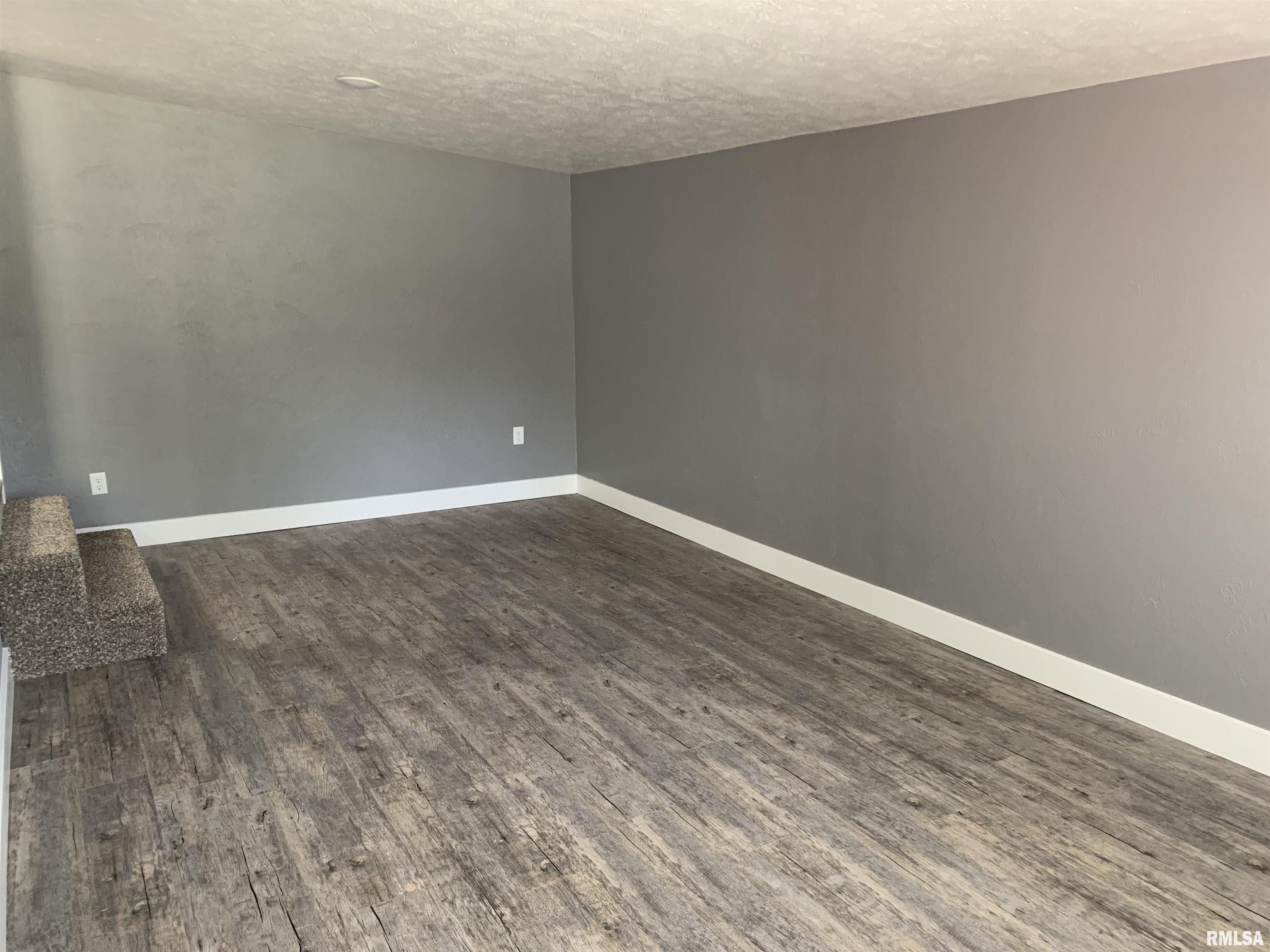 1201 North 11th Street Herrin, IL 62948 - Photo 13 of 30