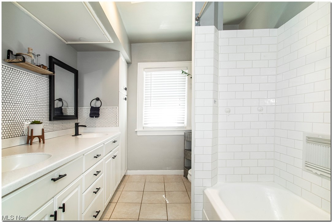 3306 Clarendon Road Cleveland, OH 44118 - Photo 18 of 35 Gallery Image 18