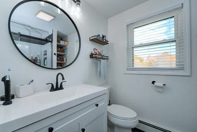 $595,000 | 45 Damren Road, Derry, NH 03038