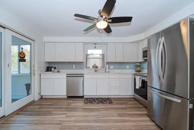 $595,000 | 45 Damren Road, Derry, NH 03038