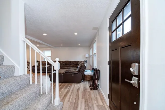 $595,000 | 45 Damren Road, Derry, NH 03038