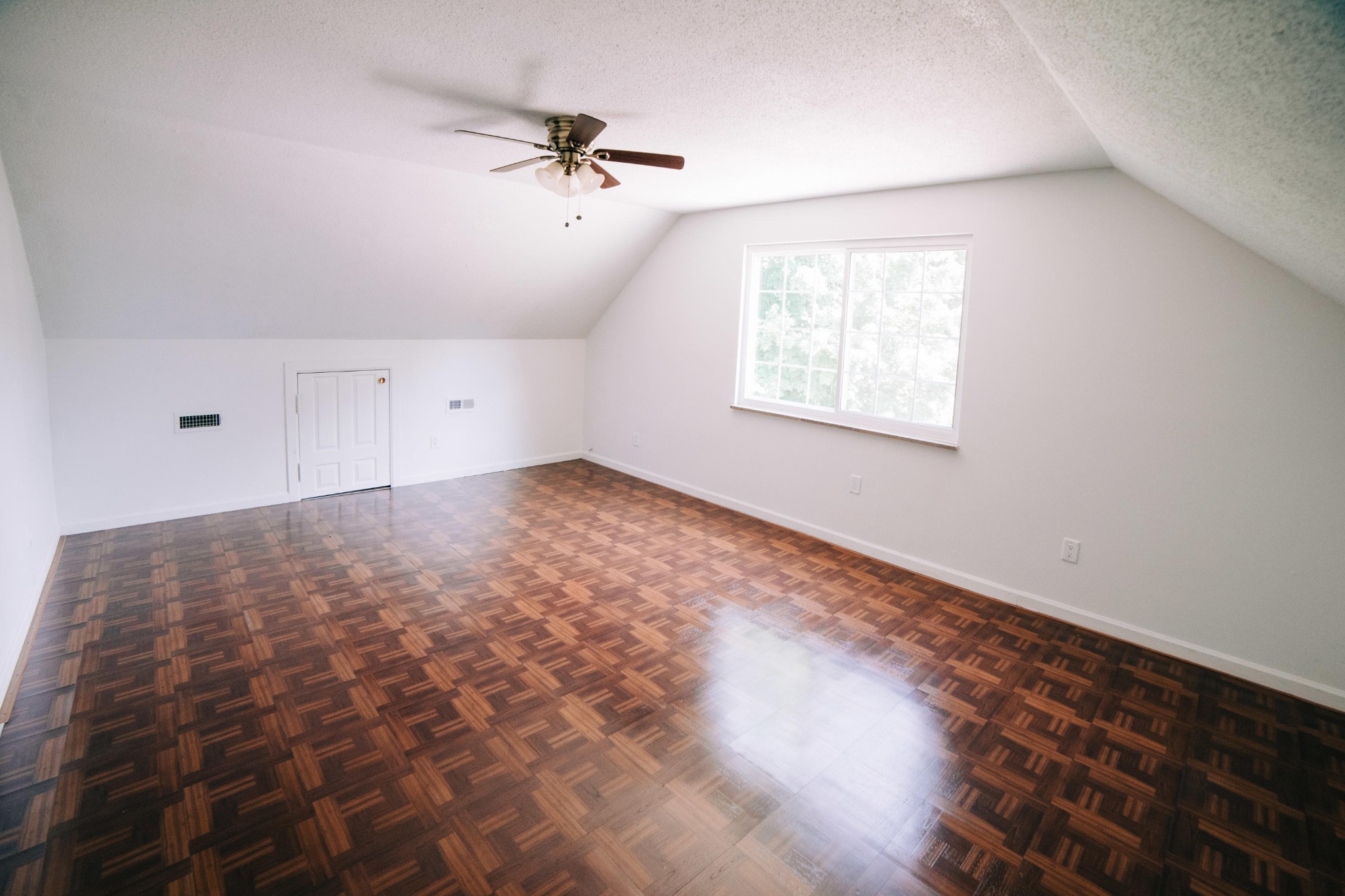 4310 Pleasant Ridge Road Knoxville, TN 37912 - Photo 23 of 24 Gallery Image 23