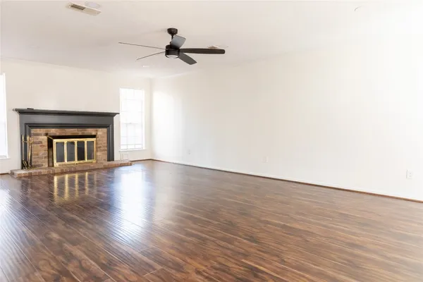 $2,600 | 22 Cottage Grove Place, The Woodlands, TX 77381