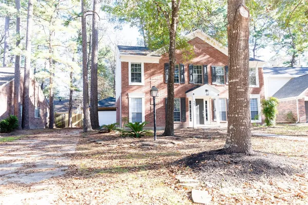 $2,600 | 22 Cottage Grove Place, The Woodlands, TX 77381