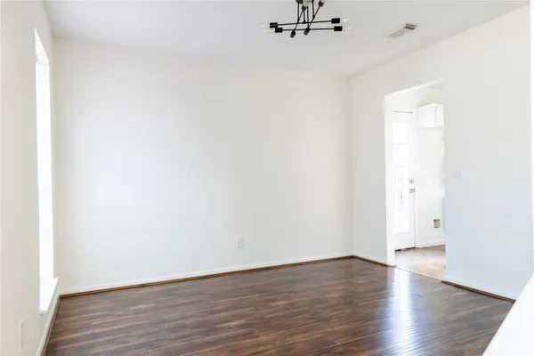 $2,600 | 22 Cottage Grove Place, The Woodlands, TX 77381