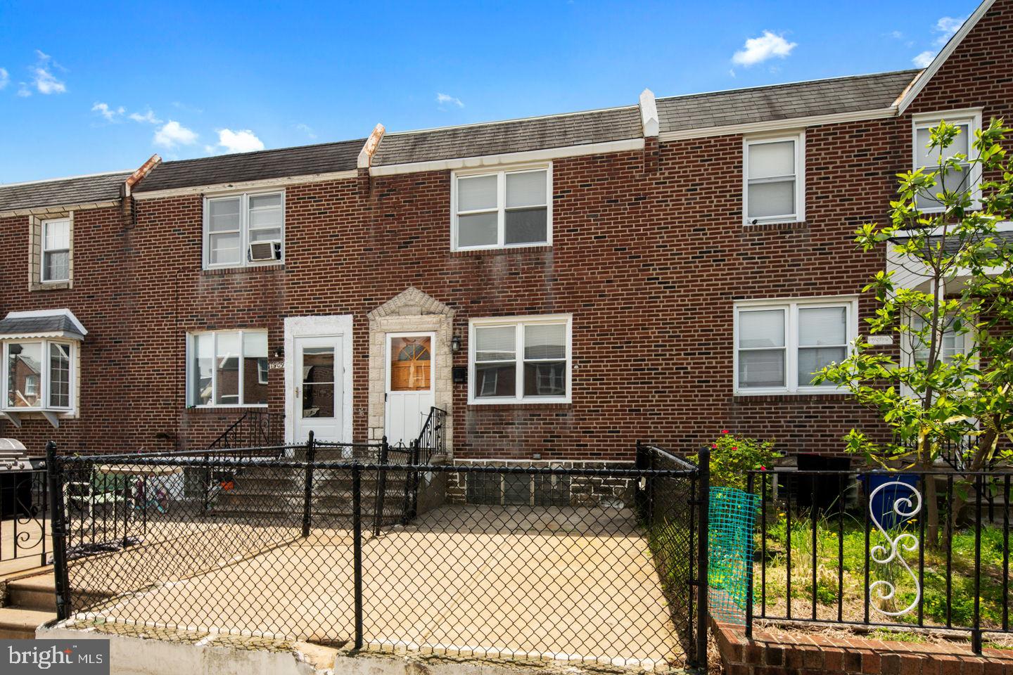 7907 Marsden Street Philadelphia, PA 19136 - Photo 1 of 19 Gallery Image 1