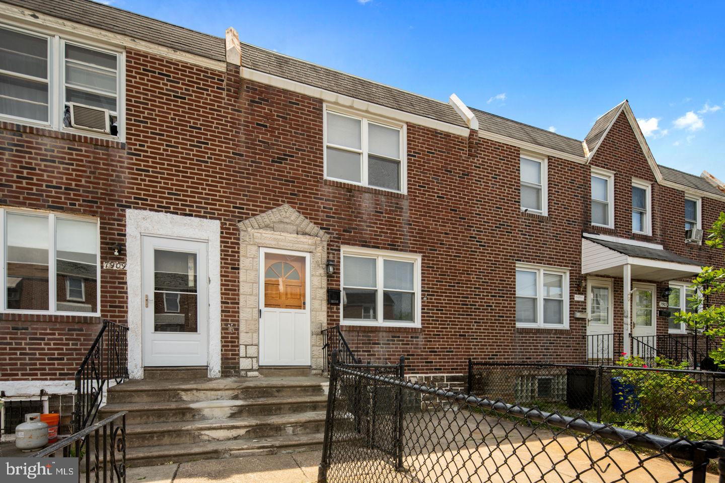7907 Marsden Street Philadelphia, PA 19136 - Photo 2 of 19 Gallery Image 2