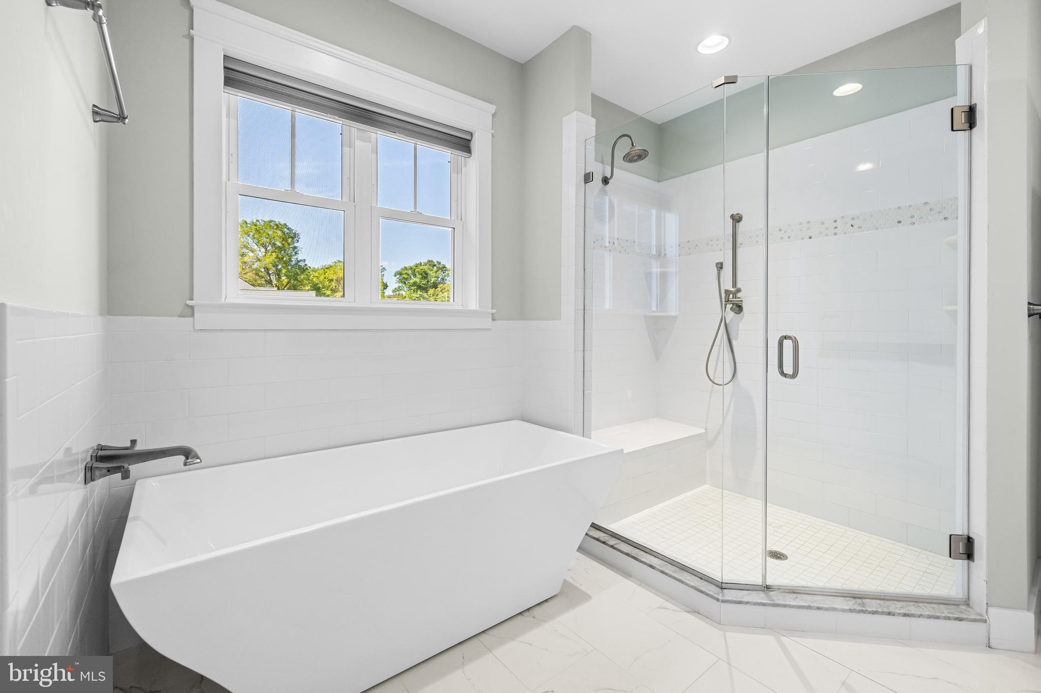 12229 Dover Road Reisterstown, MD 21136 - Photo 27 of 38 Primary Bath