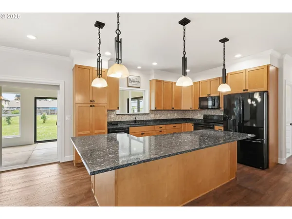 $729,900 | 106 Hansen Lane, Eugene, OR 97404