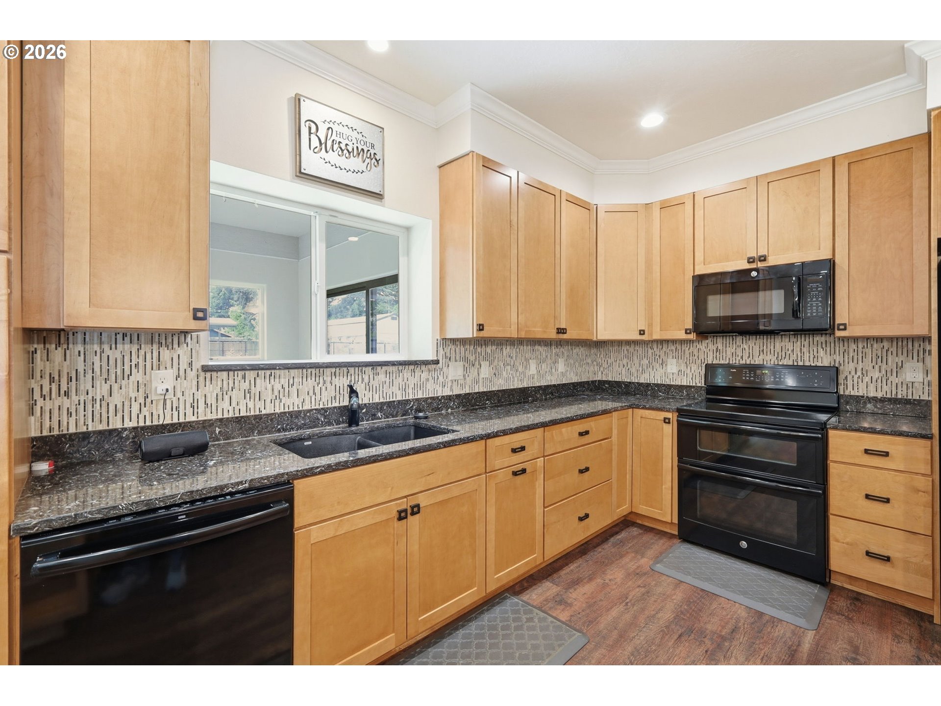 106 Hansen Lane Eugene, OR 97404 - Photo 16 of 47 Kitchen