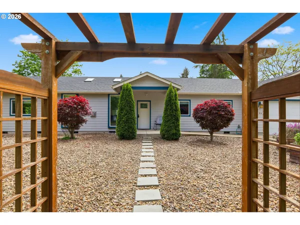 $729,900 | 106 Hansen Lane, Eugene, OR 97404