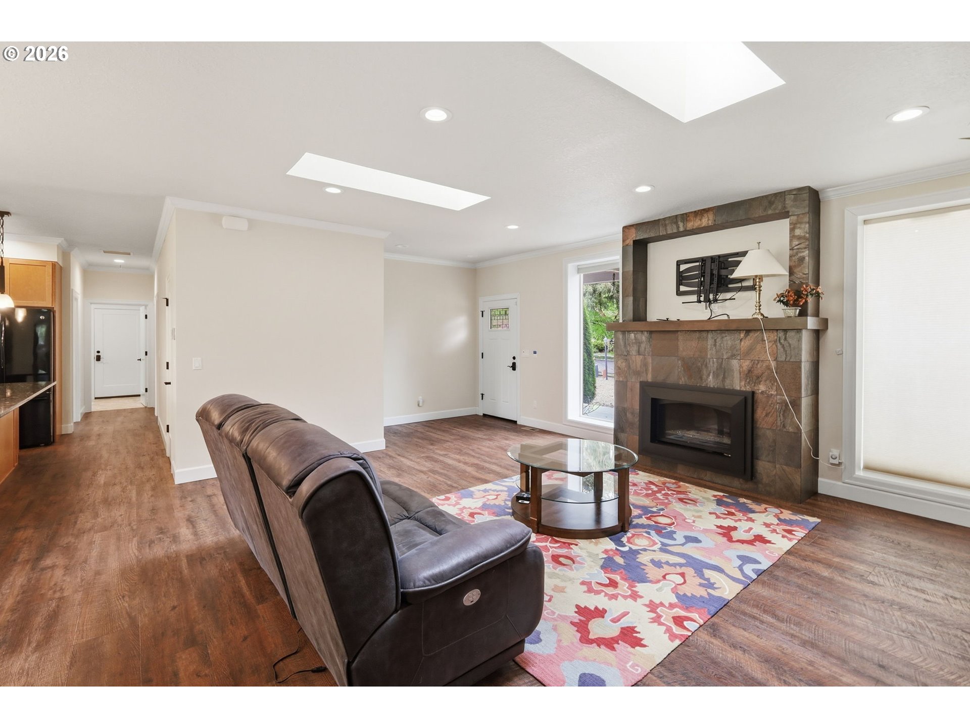 106 Hansen Lane Eugene, OR 97404 - Photo 10 of 47 Living Room