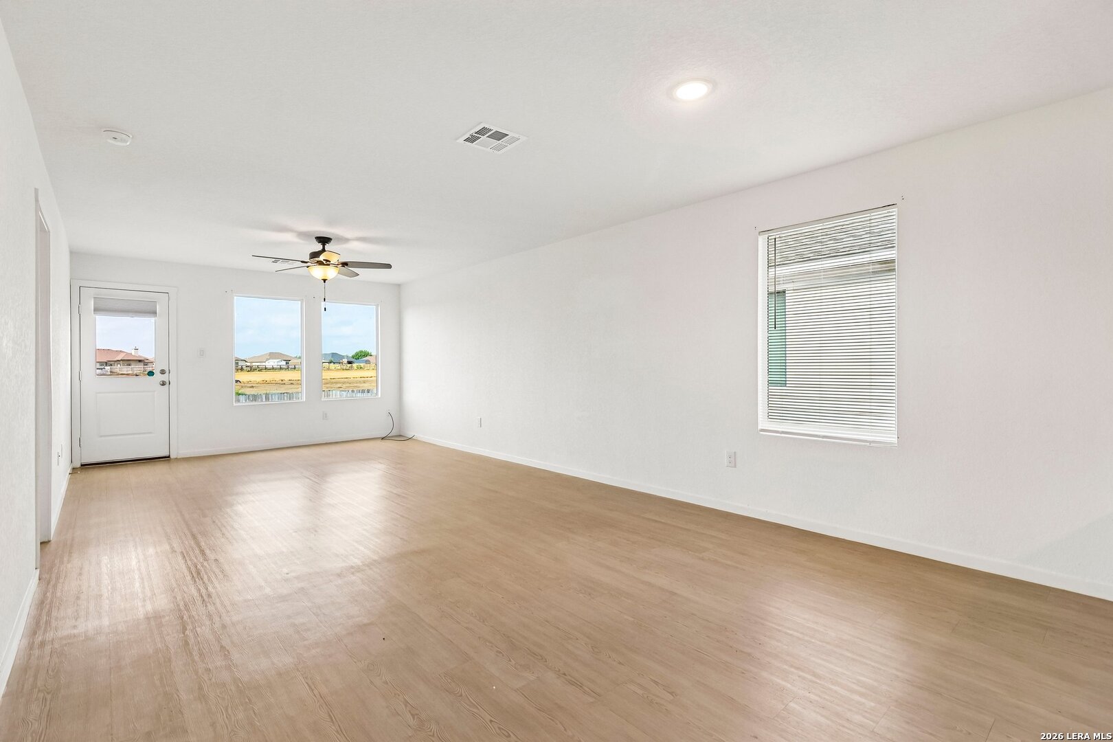 212 Cowboy Ridge Pleasanton, TX 78064 - Photo 33 of 39 Gallery Image 33