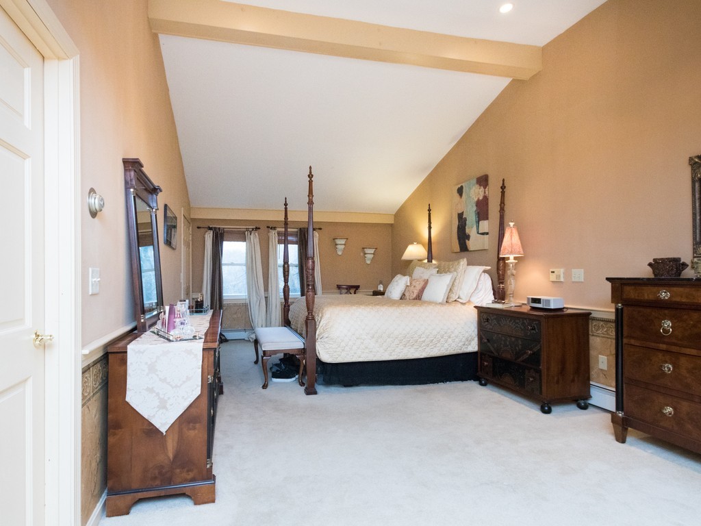 6 Valley Road Southborough, MA 01772 - Photo 16 of 30 Gallery Image 16