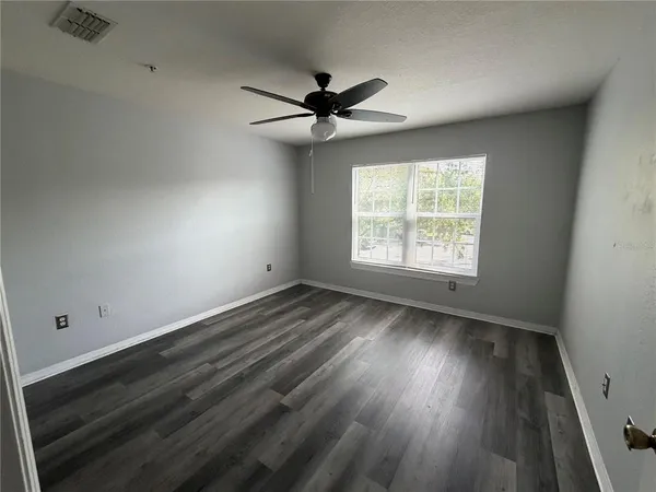 $1,400 | 5467 Vineland Road, Unit 6214, Orlando, FL 32811