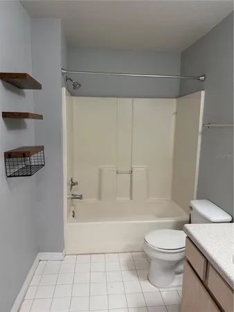 $1,400 | 5467 Vineland Road, Unit 6214, Orlando, FL 32811