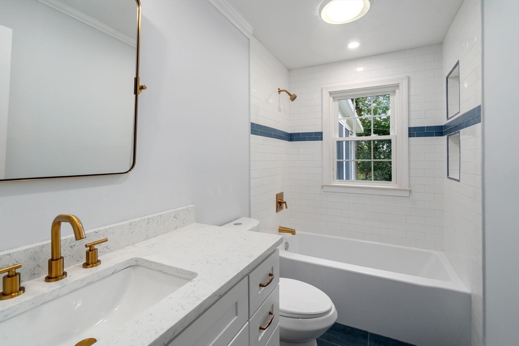 10 Stoneleigh Road Worcester, MA 01606 - Photo 18 of 34 Gallery Image 18