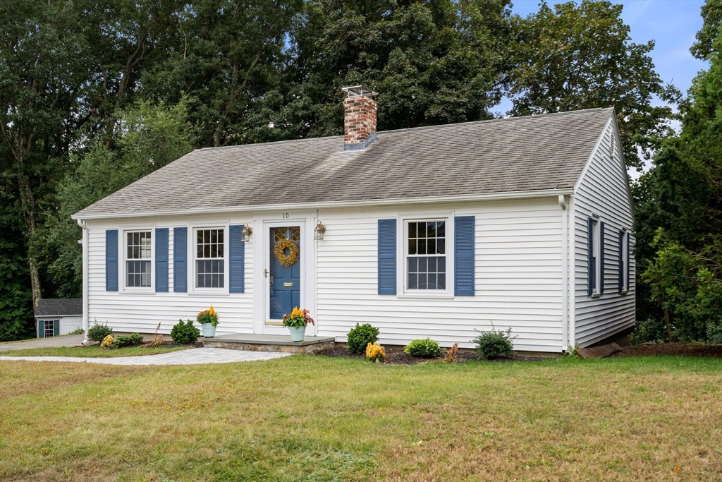 10 Stoneleigh Road Worcester, MA 01606 - Photo 2 of 34 Gallery Image 2