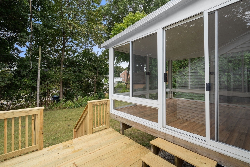 10 Stoneleigh Road Worcester, MA 01606 - Photo 25 of 34 Gallery Image 25