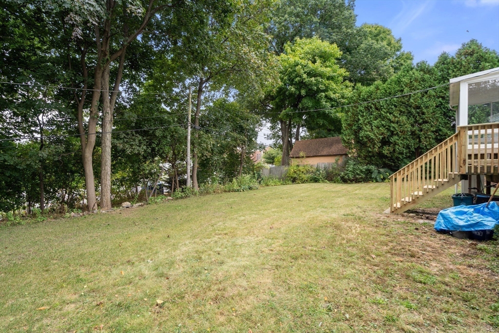 10 Stoneleigh Road Worcester, MA 01606 - Photo 31 of 34 Gallery Image 31