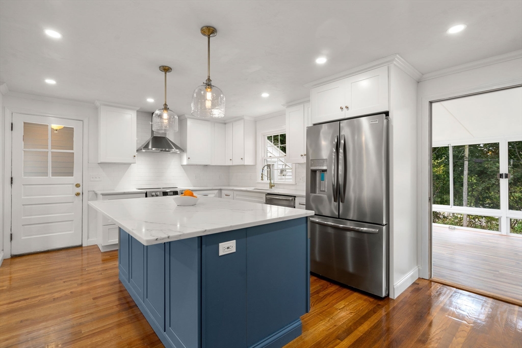 10 Stoneleigh Road Worcester, MA 01606 - Photo 8 of 34 Gallery Image 8