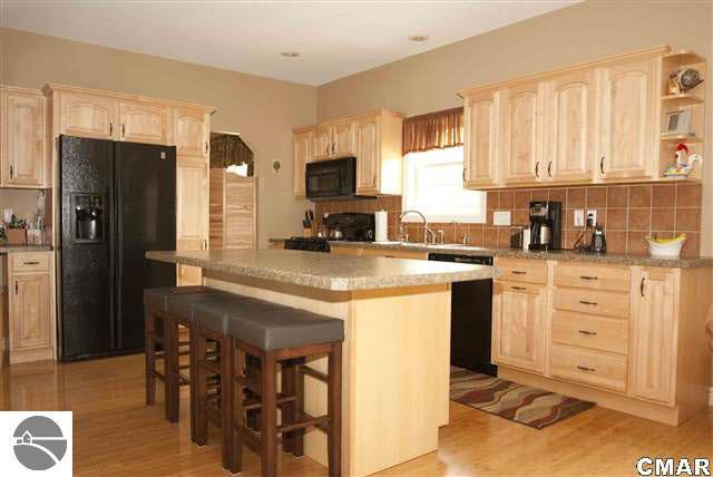 856 West Blue Grass Road Mount Pleasant, MI 48858 - Photo 3 of 25 1774515-2.JPG