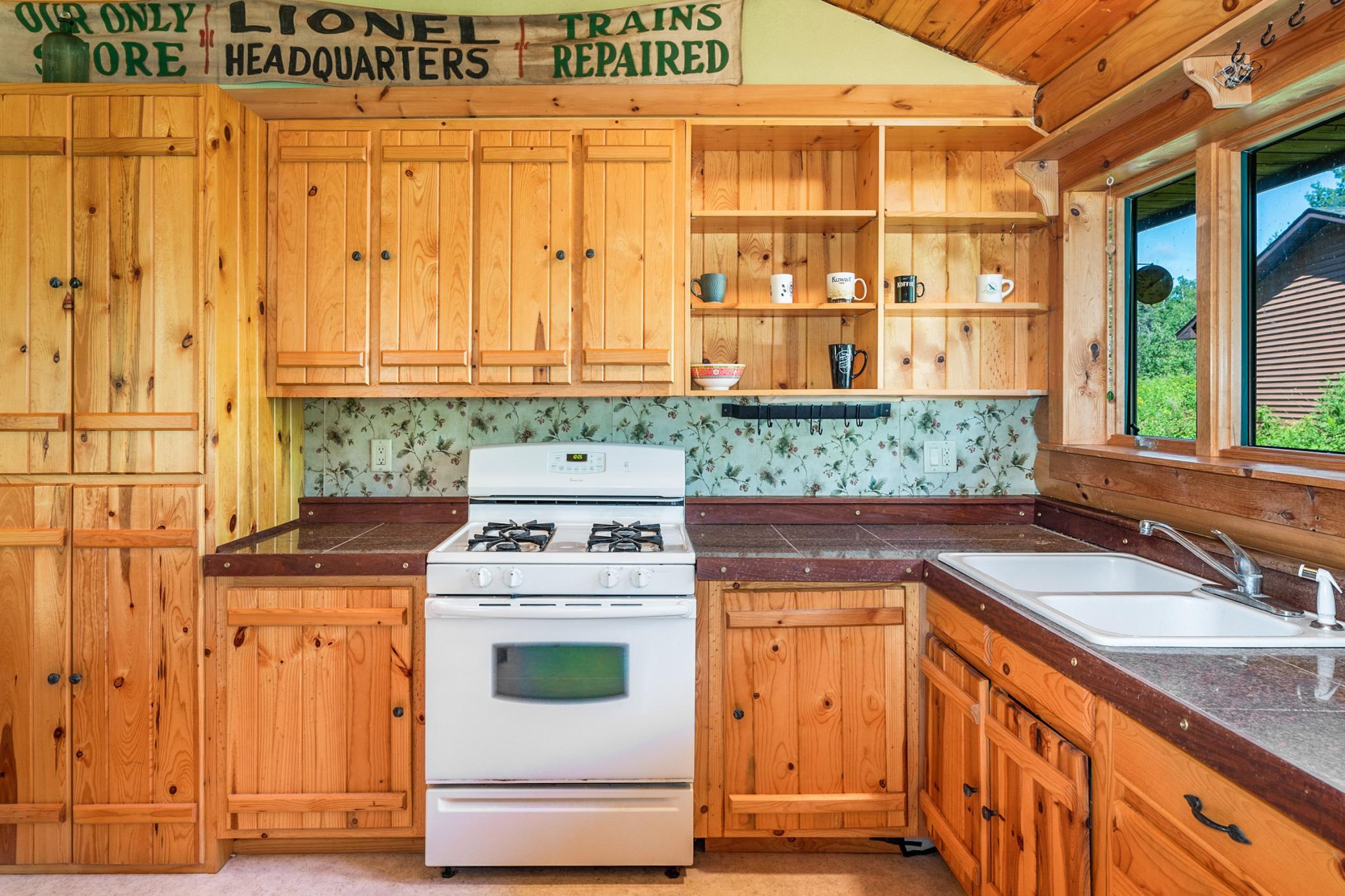 723 Hawkhill Road Duluth, MN 55804 - Photo 11 of 50
