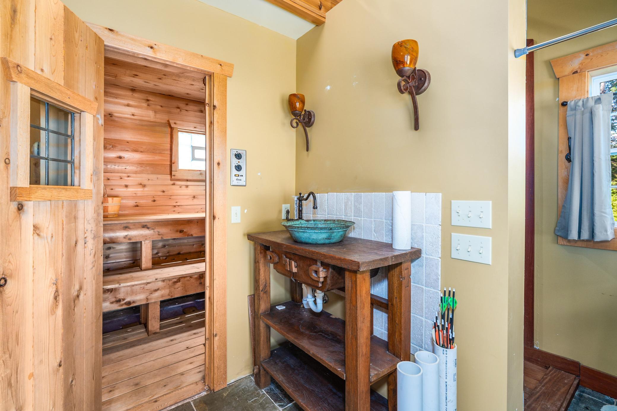 723 Hawkhill Road Duluth, MN 55804 - Photo 19 of 50