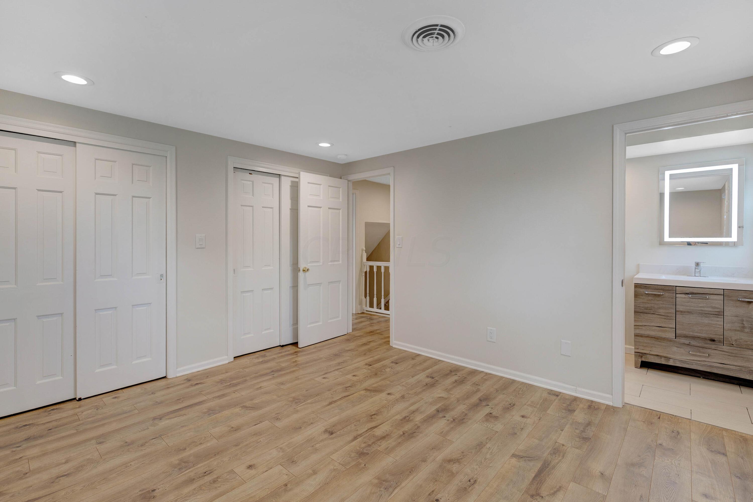 8119 South Old State Road Lewis Center, OH 43035 - Photo 21 of 50 Primary bedroom
